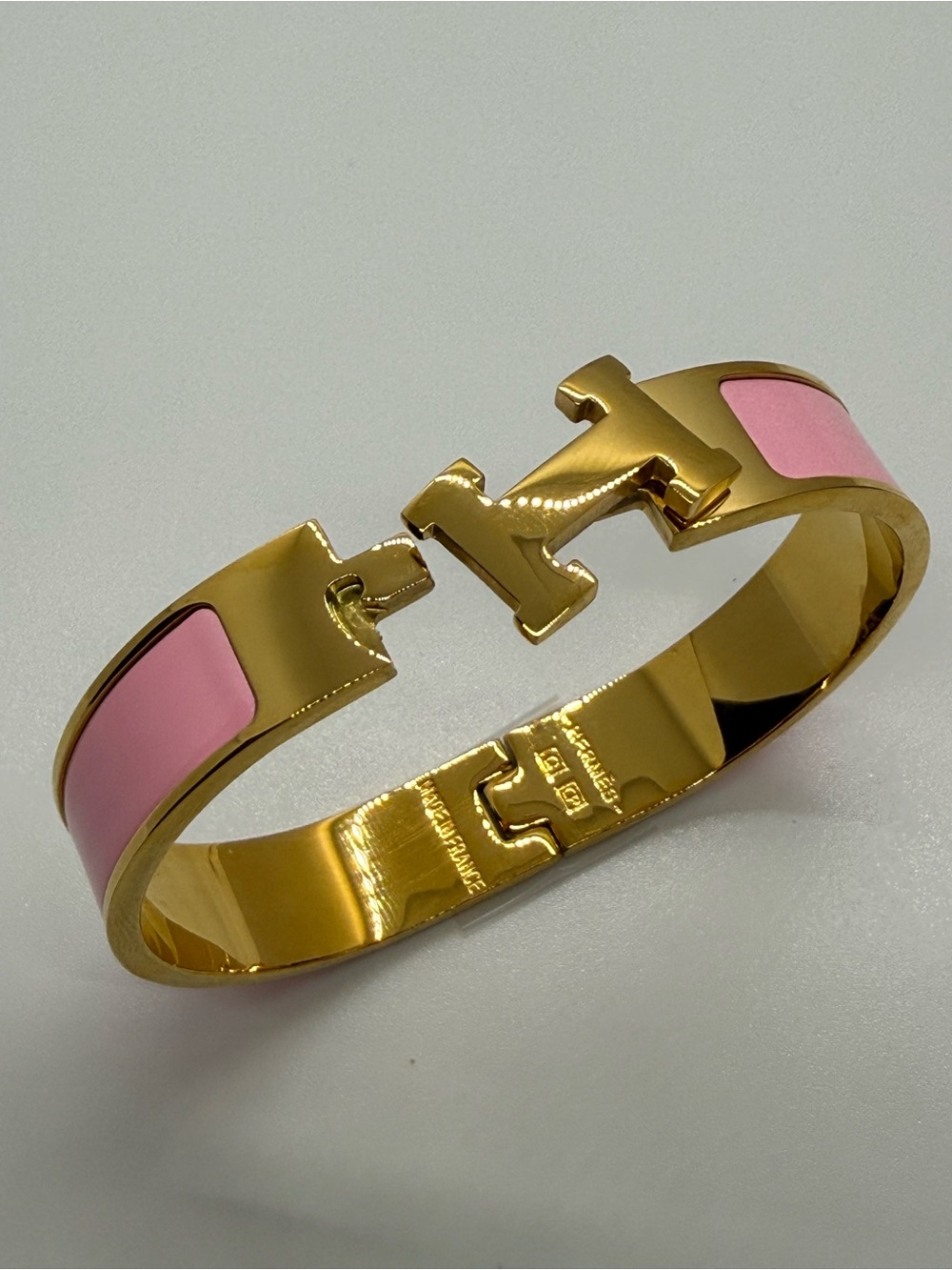 HERMÊS Clic H Bracelet - Picture 5 of 12